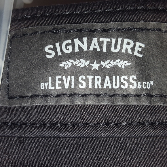 Jeans - Picture 4 of 5